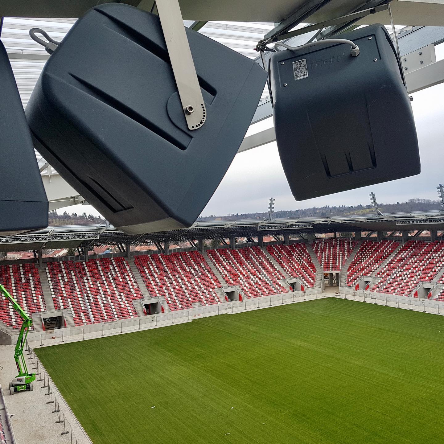 FBT SHADOW system installed at the Diósgyõri Stadion (DVTK), Miskolc, Hungary
