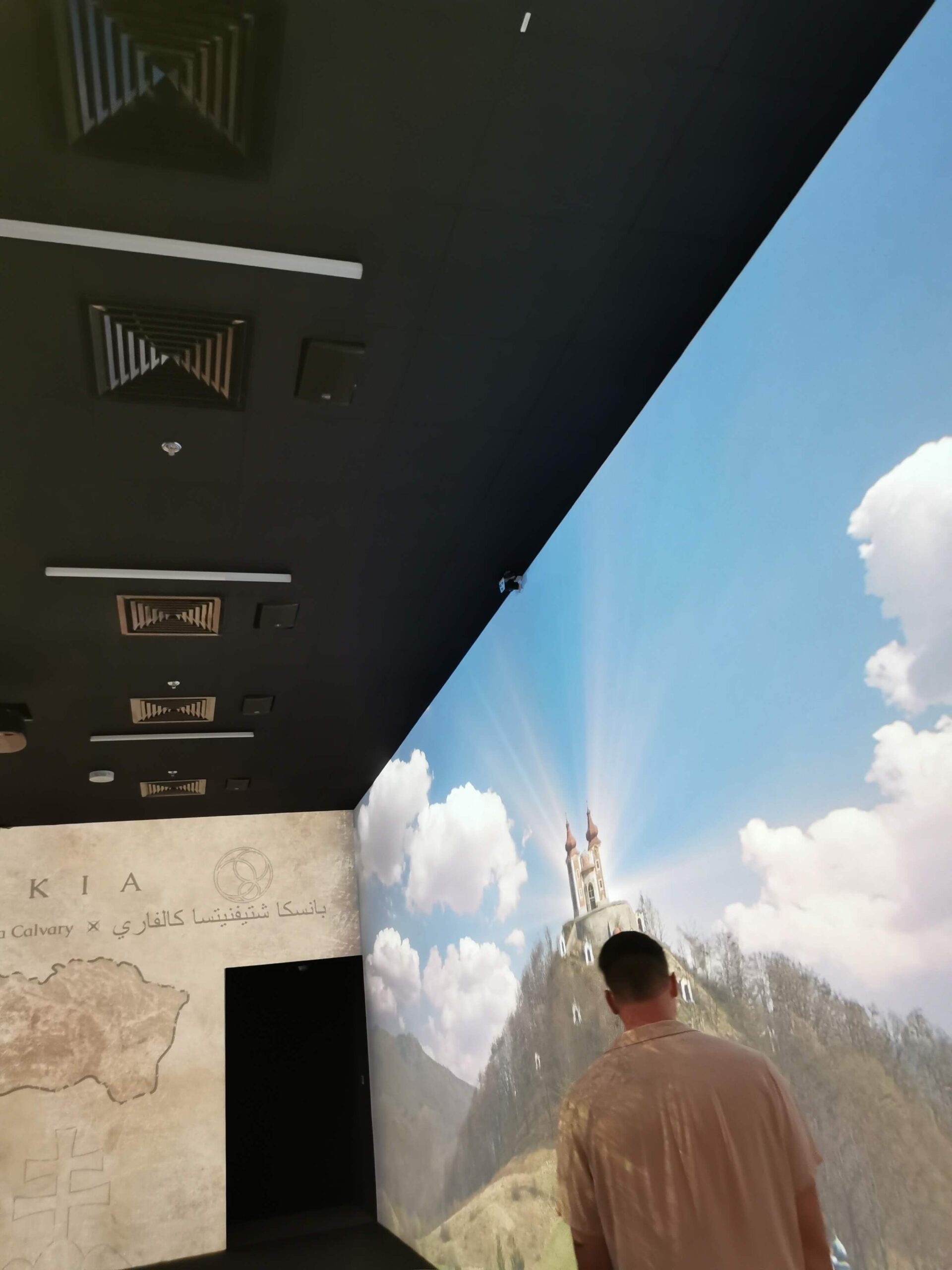 EXPO 2020 Dubai slide